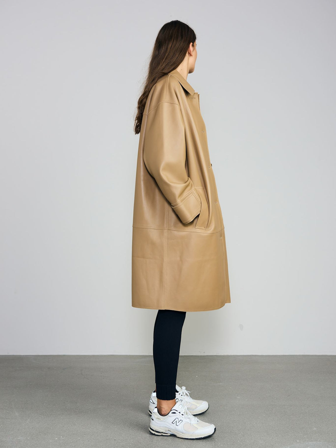 ALEX - LEATHER COAT - BEIGE