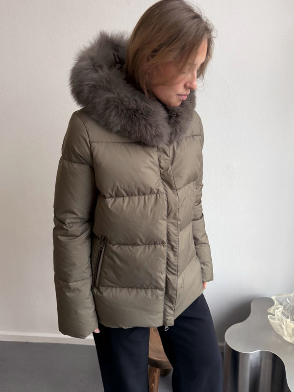 ALVA DOWN JACKET - OLIVE GREEN