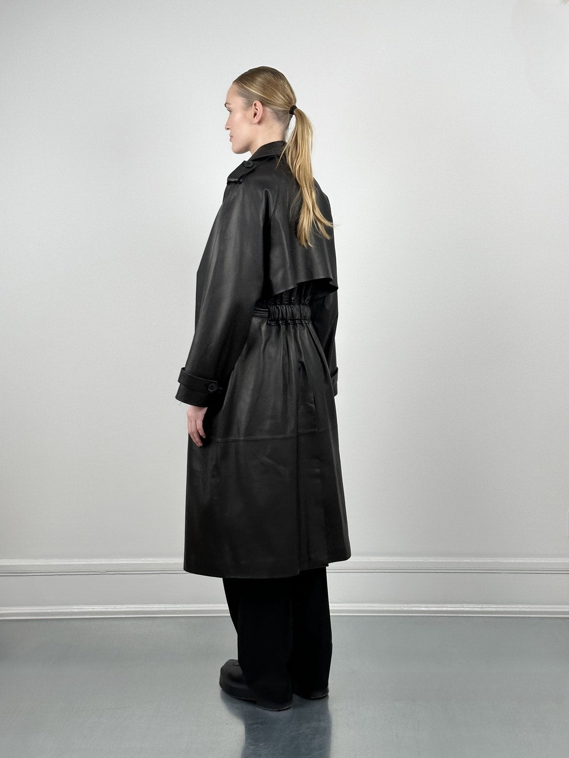 CASSANDRA TRENCHCOAT - BLACK