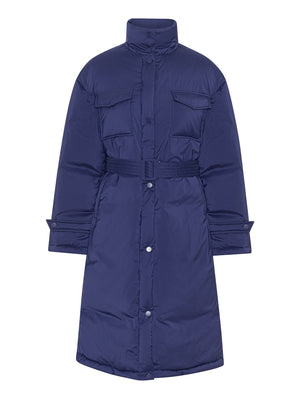Lang, navy blå dunfrakke med bælte og store lommer, perfekt til kolde dage. MEOTINE kombinerer stil og funktionalitet.