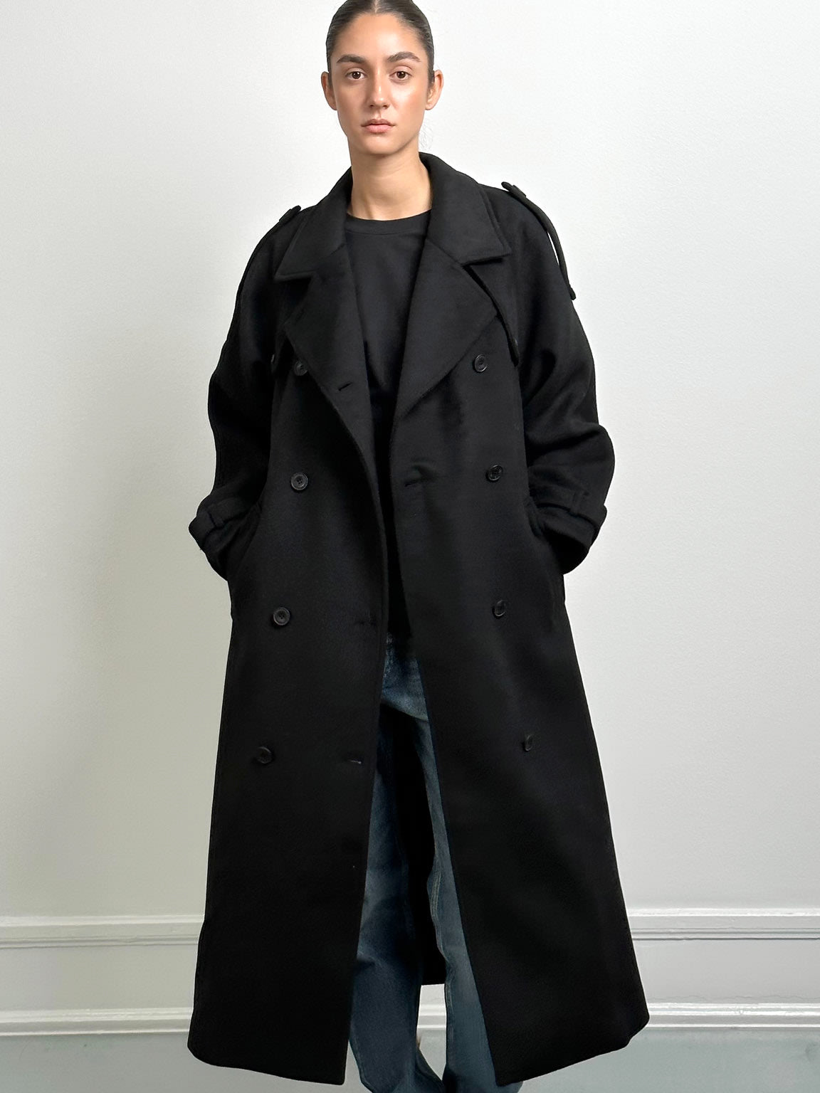 BEA WOOL COAT - BLACK