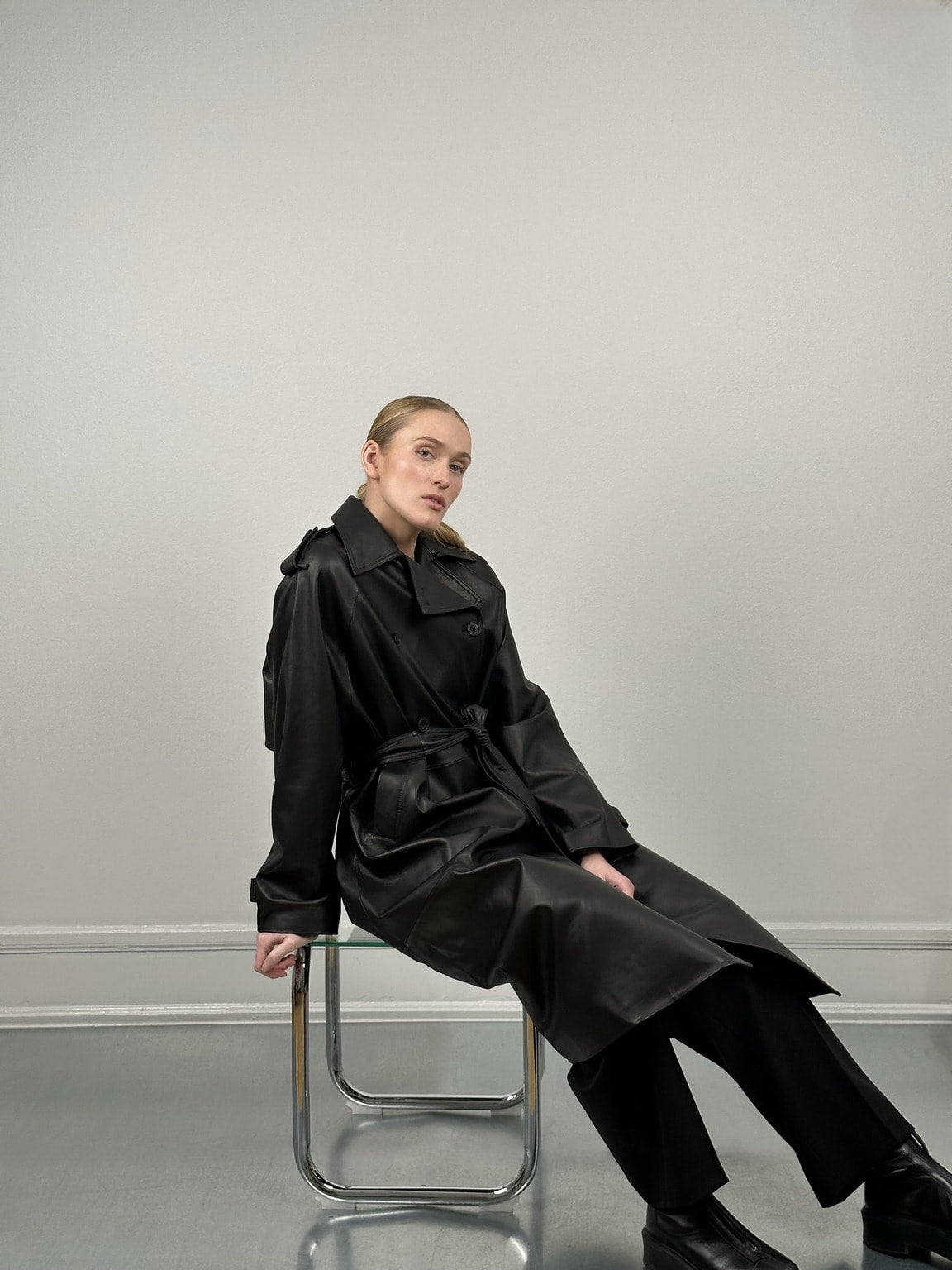 CASSANDRA TRENCHCOAT - BLACK